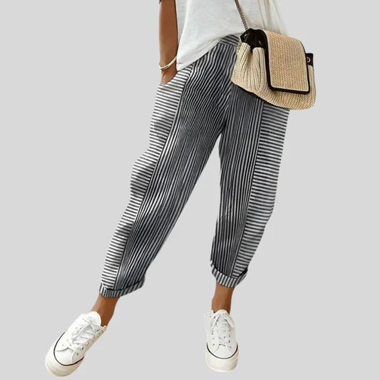 NIEVES | Pantalón de Rayas Finas con Bajo Recogido